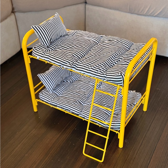 PLEASANT COMPANY VINTAGE 90’s American Girl Doll bunk beds and comforter/pillow - Picture 2 of 11